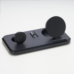 Estação de Carregamento 3 em 1 04360