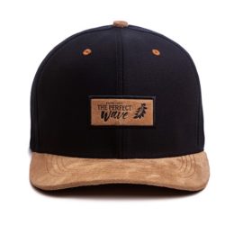 Boné 06 Gomos Fechado Aba Curva Confeccionado em Brim bone26133